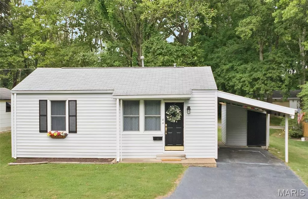 Belleville, IL 62221,44 Apple Tree LN