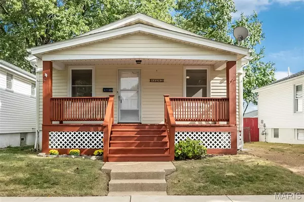 4642 Steffens AVE,  St Louis,  MO 63116