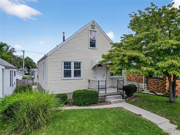 6935 Lansdowne, St Louis, MO 63109