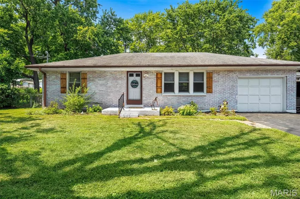 Arnold, MO 63010,471 Mabel DR