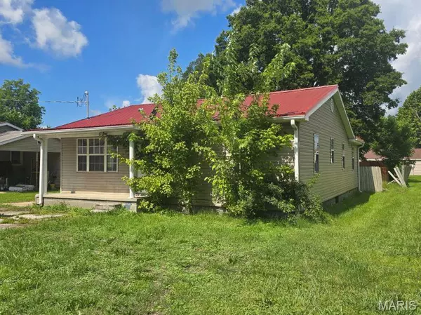 2011 Arkansas AVE, Poplar Bluff, MO 63901