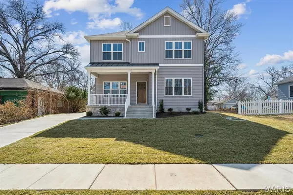 726 Landscape AVE, Webster Groves, MO 63119