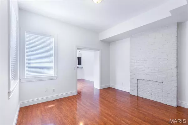 St Louis, MO 63104,2118 Sidney ST