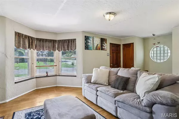 St Louis, MO 63125,737 Dallas DR