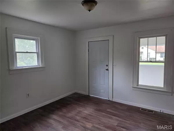 Riverview, MO 63137,420 Scenic DR