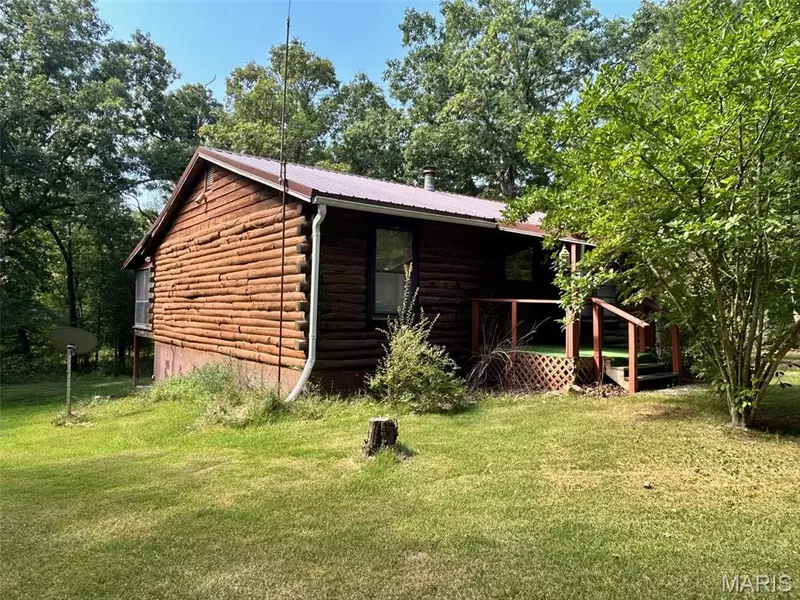 10 Oak Ridge RD, Sullivan, MO 63080