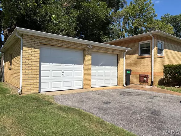 Fairview Heights, IL 62208,41 Fairview DR