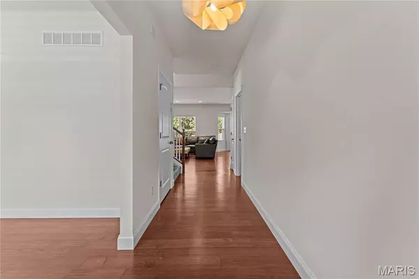 Rock Hill, MO 63144,2411 Pocahontas PL