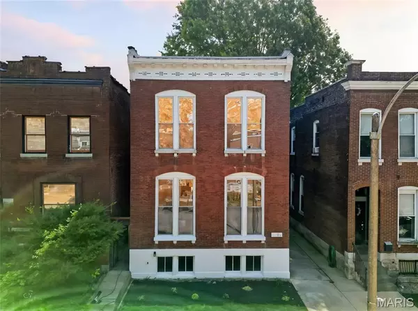 2226 Indiana, St Louis, MO 63104