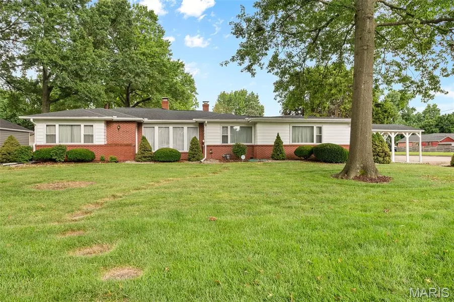 2100 Cottage AVE, Granite City, IL 62040