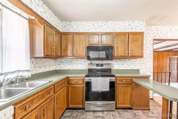 Ste Genevieve, MO 63670,2 Oakwood DR