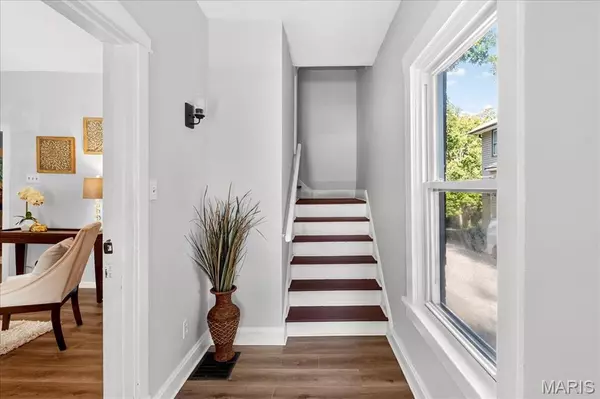 St Louis, MO 63119,619 N Bompart AVE