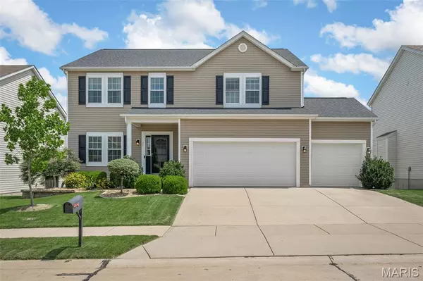 75 Fountainview DR, St Charles, MO 63303