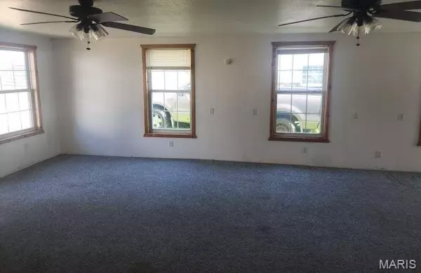 Owensville, MO 65066,1711 Buntons Holler