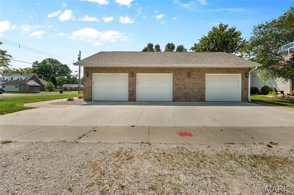 Staunton, IL 62088,601 Best ST