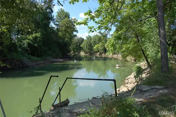 Qulin, MO 63961,381 County Road 205