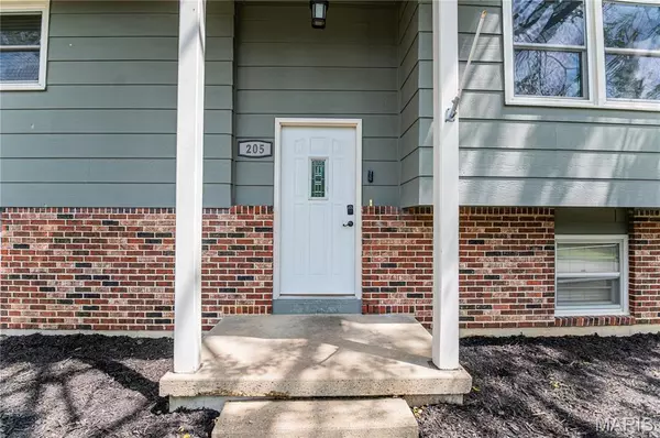 Rolla, MO 65401,205 Steeplechase RD