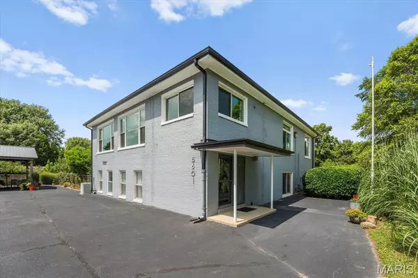 8601 State Route 163, Millstadt, IL 62260