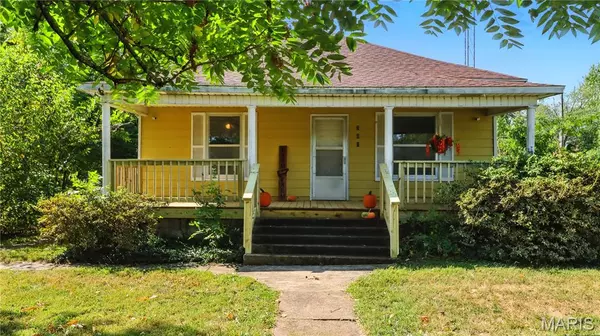 300 E Clouse ST, Mountain Grove, MO 65711