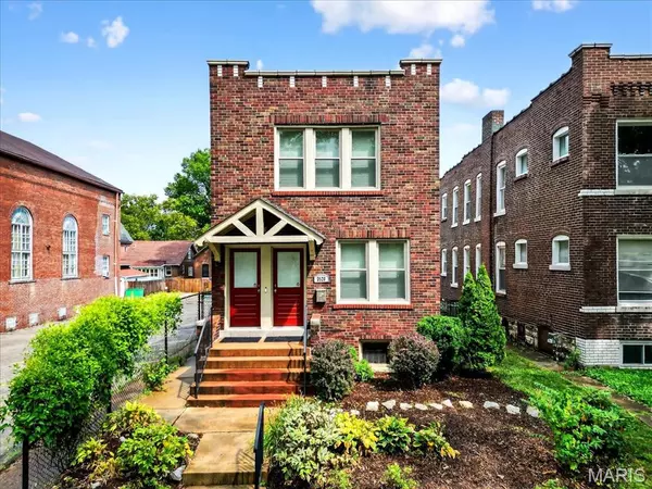3520 Oregon AVE, St Louis, MO 63118