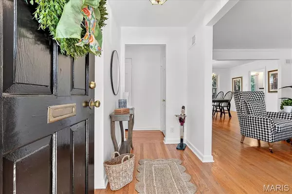 St Louis, MO 63132,833 Berick DR