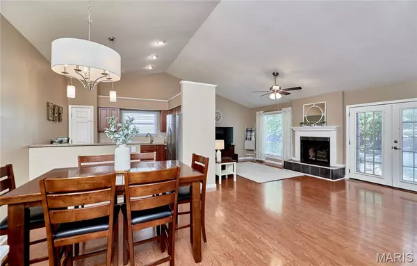 Ballwin, MO 63021,969 Oakwood Farms LN