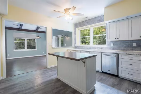 Belleville, IL 62223,27 Carr Park RD