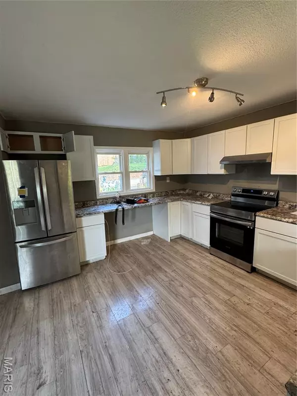 Poplar Bluff, MO 63901,948 W Harper