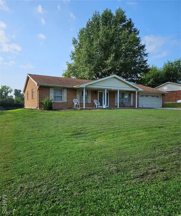 Hannibal, MO 63401,83 Lake Apollo DR