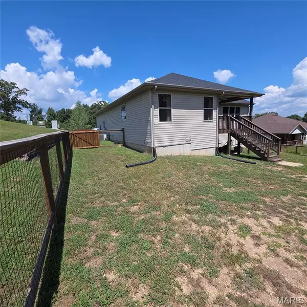 St Robert, MO 65584,20184 Hardcastle LN