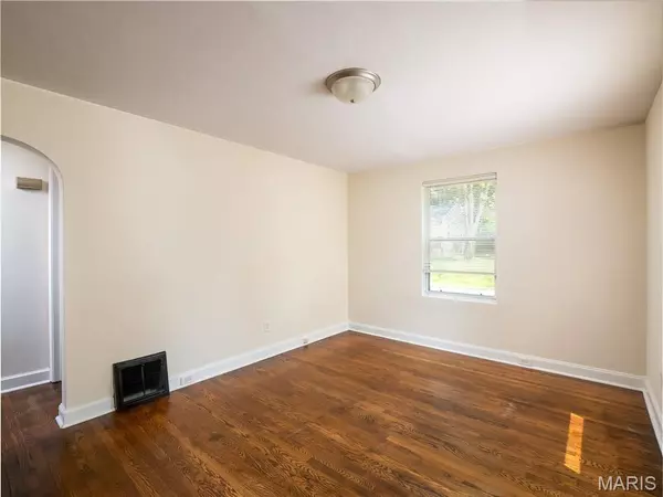 St John, MO 63114,13 Jonell CT