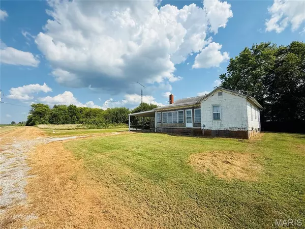 Nashville, IL 62263,17642 Pheasant RD