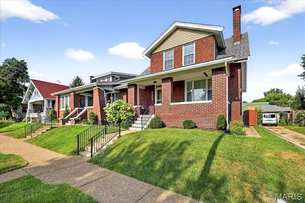 St Louis, MO 63139,1033 Fairmount AVE