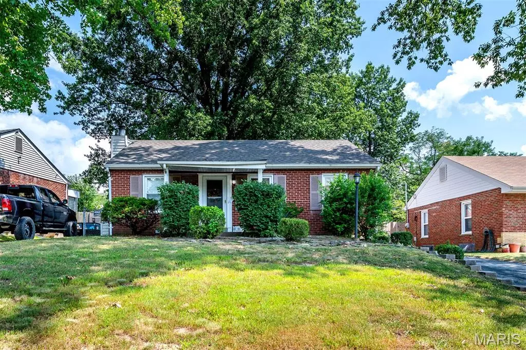 St Louis, MO 63114,3456 Lindscott AVE