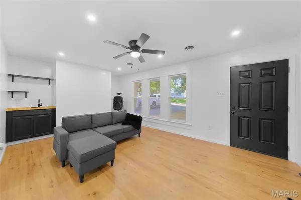 St Louis, MO 63138,1147 Northdale AVE