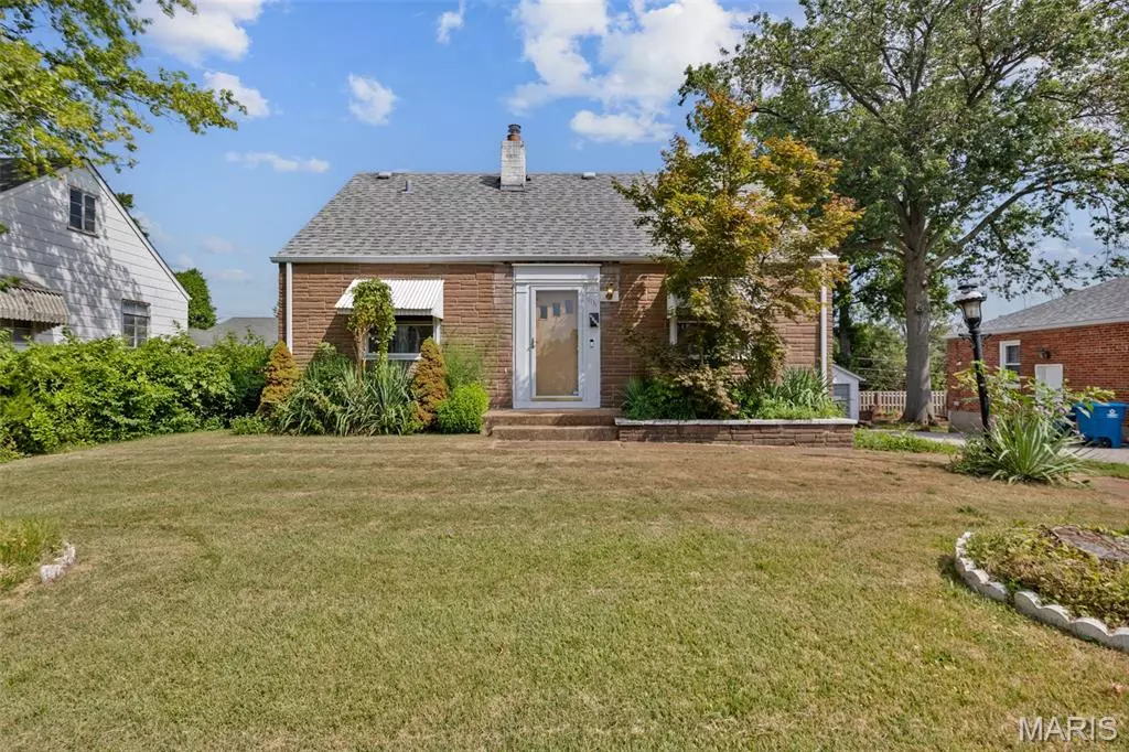 St Louis, MO 63121,7731 Florentine