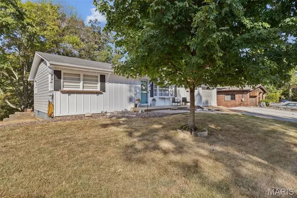 Fenton, MO 63026,2 Bluebird