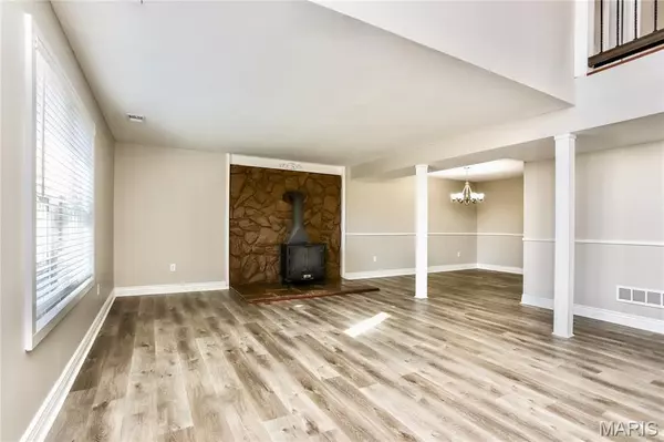 1898 Bridies WAY, Arnold, MO 63010