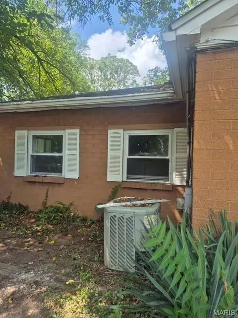 Edwardsville, IL 62025,215 Seminole ST