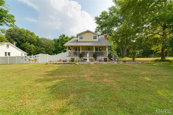 St Louis, MO 63135,1401 Charlotte DR