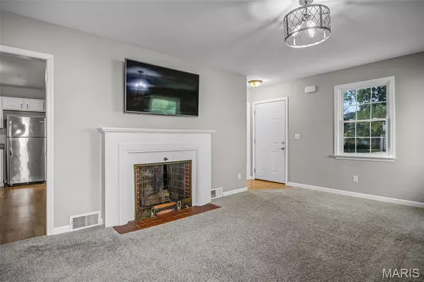 Alton, IL 62002,1116 Douglas ST