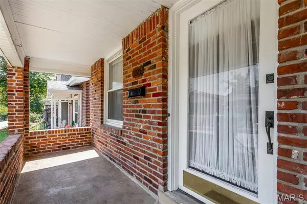 St Louis, MO 63139,1925 Forest AVE