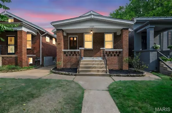 4989 Odell ST, St Louis, MO 63139