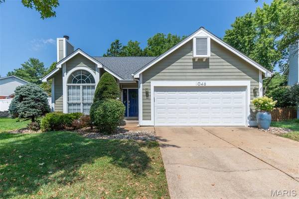 1048 Oak Glen CIR, Ballwin, MO 63021