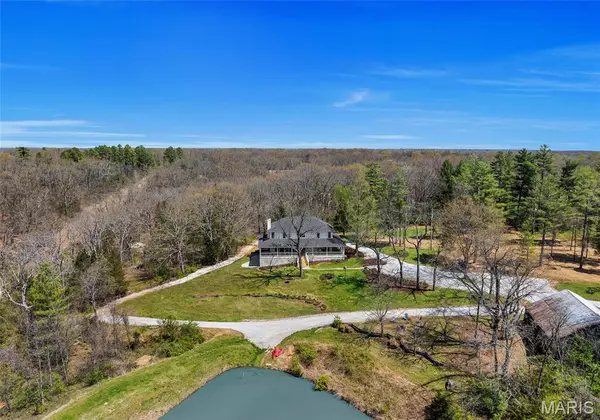 3724 Nadler RD, Unincorporated, MO 63385