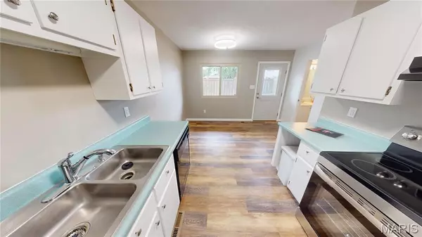 Highland, IL 62249,1501 Poplar ST #2