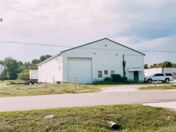 11227 Twitty DR, Rolla, MO 65401