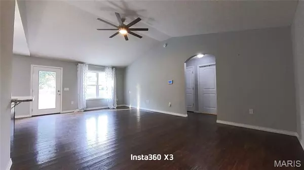 West Plains, MO 65775,1989 Crawford ST