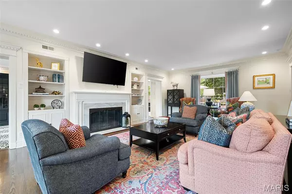 Ladue, MO 63124,61 Briarcliff