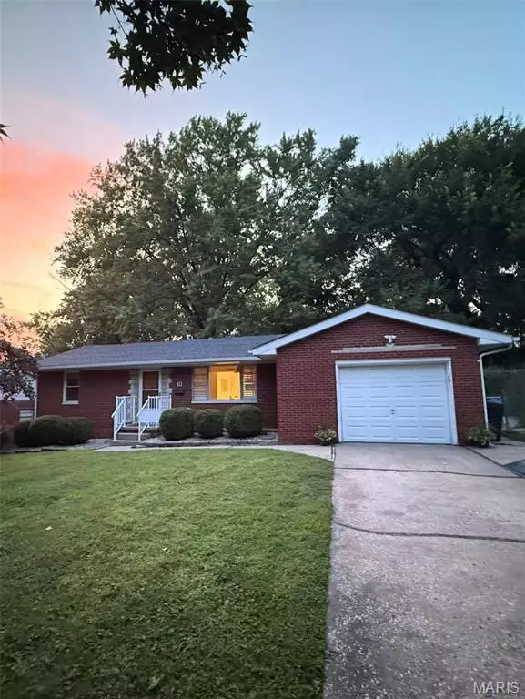 East Alton, IL 62024,813 Willoway AVE